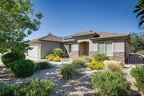 Hurricane Getaway w/ Private Pool, Mtn Views!