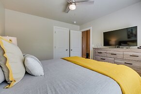 Hurricane Getaway w/ Private Pool, Mtn Views!