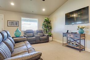 Hurricane Getaway w/ Private Pool, Mtn Views!