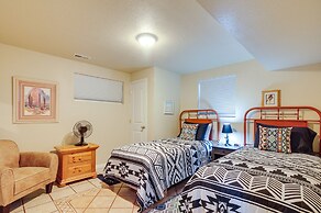 Pet-friendly Kanab Getaway w/ Patio & Grill!