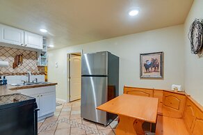 Pet-friendly Kanab Getaway w/ Patio & Grill!