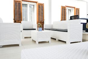 Marina di Petrolo Apartments
