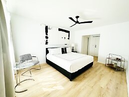 Jazz Hotel Palm Springs