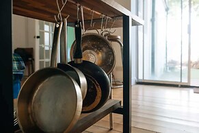 Peaceful 1BD Flat With Private Garden, Brighton!