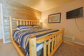 Wild Irishman 2 bed 2 bath Sleeps 9 WIBH