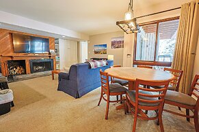 Wild Irishman 2 bed 2 bath Sleeps 9 WIBH