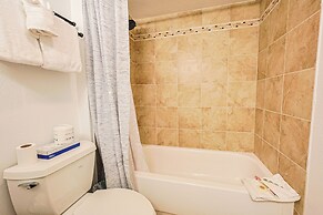 Wild Irishman 2 bed 2 bath Sleeps 9 WIBH