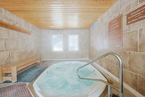 Wild Irishman 2 bed 2 bath Sleeps 9 WIBH