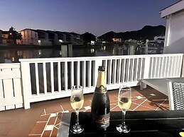 Waterfront Villa ,south Finger 227, Jolly Harbour