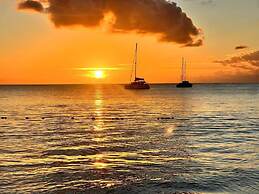 Waterfront Villa ,south Finger 227, Jolly Harbour