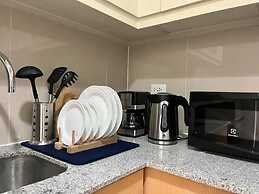Charming Studio Unit in Uptown Parksuites T2 Bgc