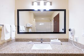 Cobblestone Inn & Suites - Winters