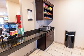 Cobblestone Inn & Suites - Winters