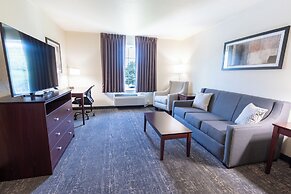 Cobblestone Inn & Suites - Winters