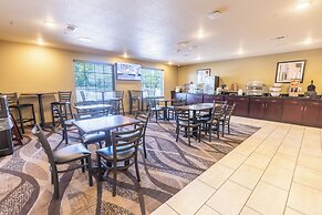 Cobblestone Inn & Suites - Winters