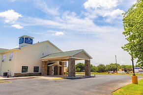 Cobblestone Inn & Suites - Winters