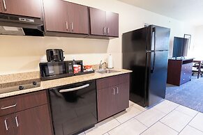 Cobblestone Inn & Suites - Winters