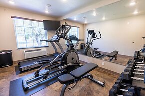 Cobblestone Inn & Suites - Winters