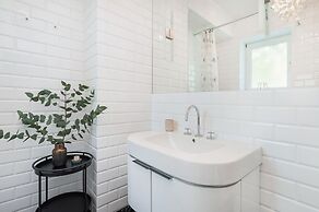 Syncret Apartment - LoftAffair