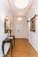 Syncret Apartment - LoftAffair