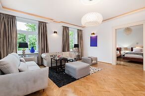 Syncret Apartment - LoftAffair