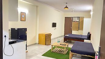 GoBravo Dev Palace & Studio Apartments