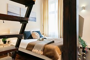 Honey Apartment - LoftAffair