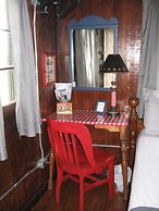 Mackinaw Timbers Cabins