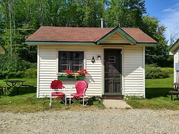 Mackinaw Timbers Cabins