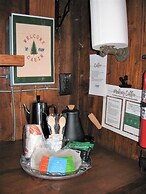 Mackinaw Timbers Cabins