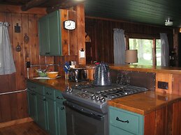 Mackinaw Timbers Cabins