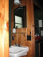 Mackinaw Timbers Cabins