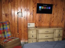 Mackinaw Timbers Cabins