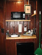 Mackinaw Timbers Cabins