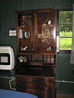 Mackinaw Timbers Cabins