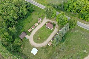Mackinaw Timbers Cabins