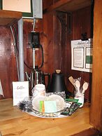 Mackinaw Timbers Cabins