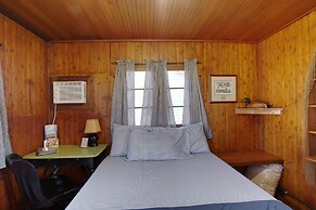 Mackinaw Timbers Cabins