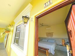 Hotel Gallo Azul Downtown Todos Santos