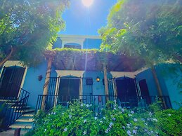 Hotel Gallo Azul Downtown Todos Santos