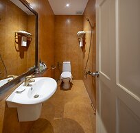 Hidden Mansions Saigon Resort