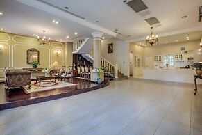 Hidden Mansions Saigon Resort