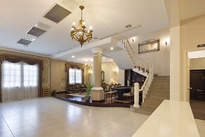 Hidden Mansions Saigon Resort