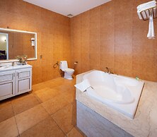 Hidden Mansions Saigon Resort