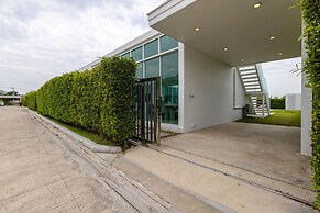 Modern 4 Bedroom Pool Villa - KHA5