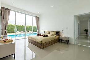 Modern 4 Bedroom Pool Villa - KHA5