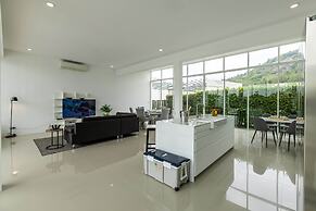 Modern 4 Bedroom Pool Villa - KHA5