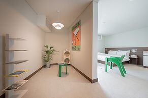 Time Terminal Hotel Daejeon 1st by Aank