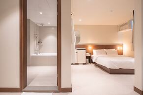 Time Terminal Hotel Daejeon 1st by Aank