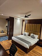 Four Leaf Hotel Akosha